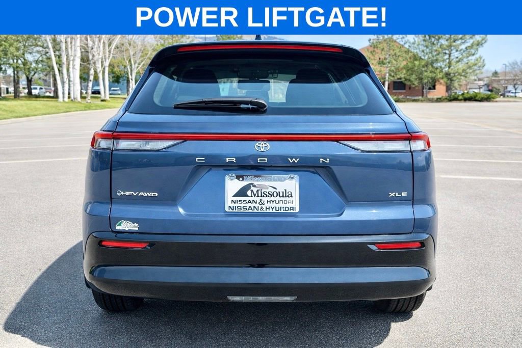 Used 2025 Toyota Crown Signia AWD/4WD image 10
