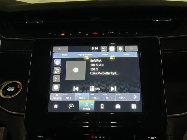 Used 2023 Jeep Grand Cherokee Laredo AWD/4WD image 21