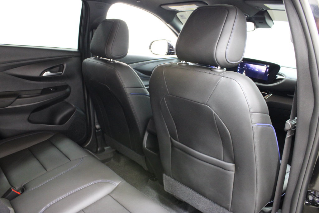 Used 2025 Buick Envista Sport Touring w/ Convenience I Package FWD image 21