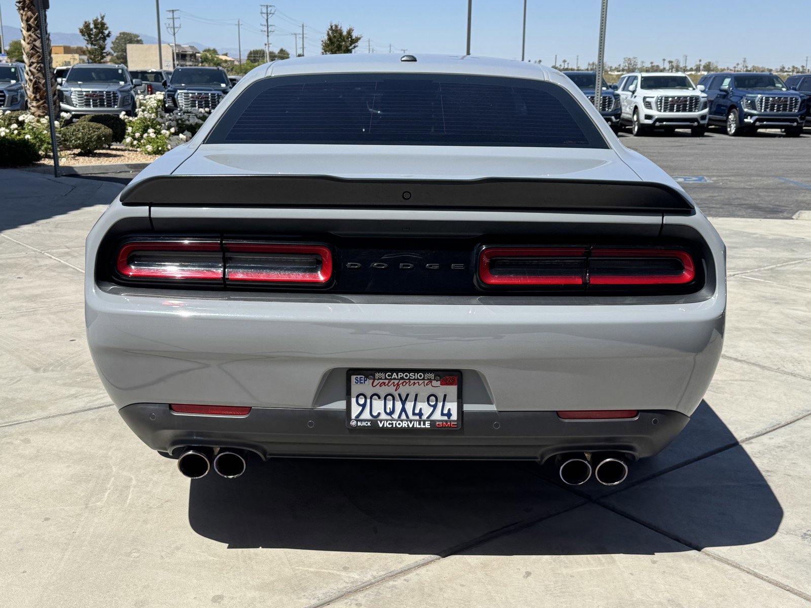 Used 2022 Dodge Challenger R/T w/ Driver Convenience Group RWD image 5