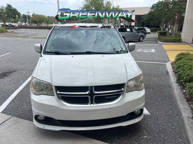 Used 2011 Dodge Grand Caravan Crew w/ Entertainment Group 1 FWD image 11