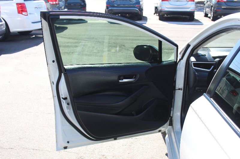 Used 2020 Toyota Corolla LE image 8