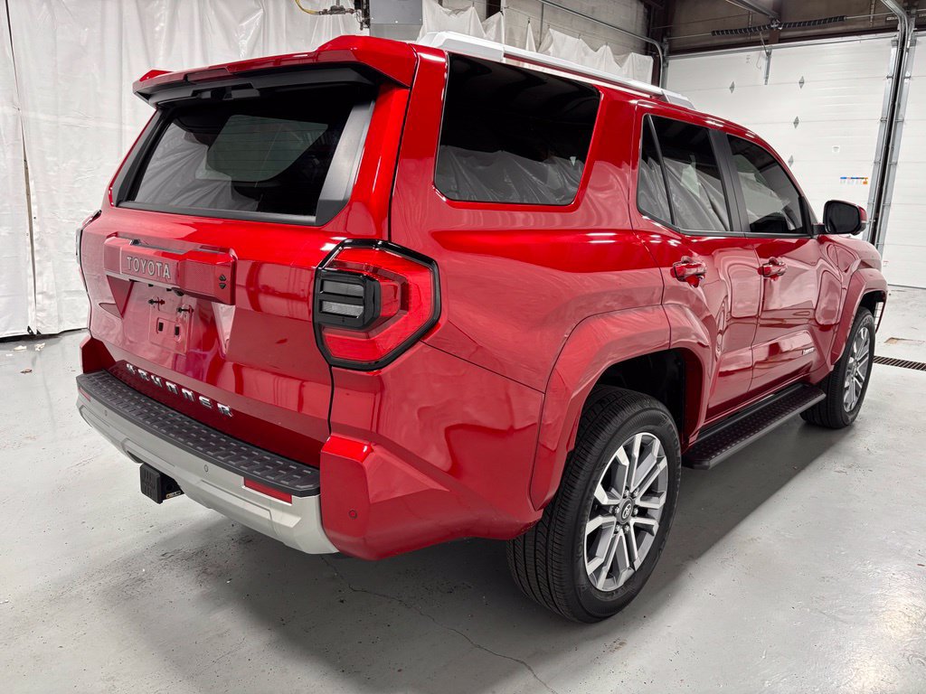 Used 2025 Toyota 4Runner Limited AWD/4WD image 7