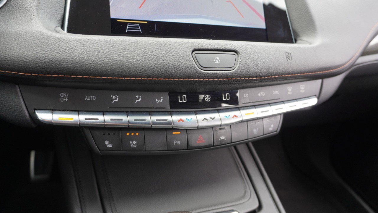 Used 2019 Cadillac XT4 Sport FWD image 18