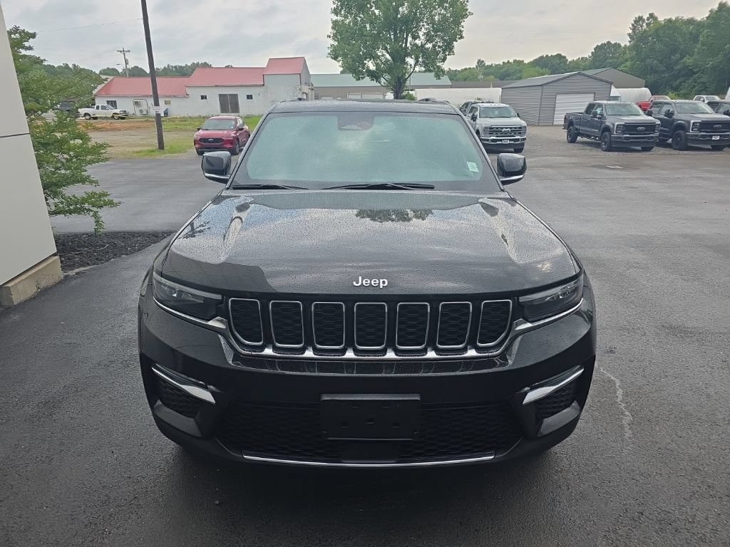 Used 2024 Jeep Grand Cherokee Limited AWD/4WD image 3