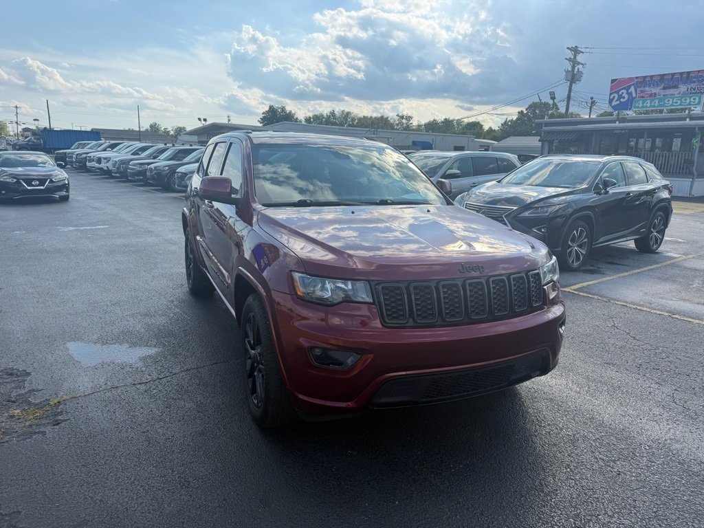 Used 2017 Jeep Grand Cherokee Altitude