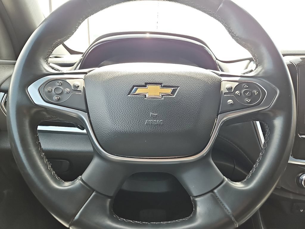 Used 2023 Chevrolet Traverse LT AWD/4WD image 19