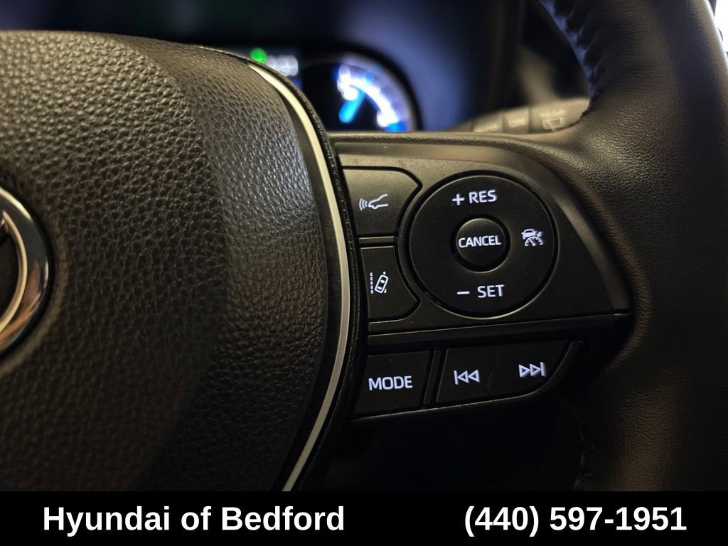 Used 2025 Toyota RAV4 XLE AWD/4WD image 20