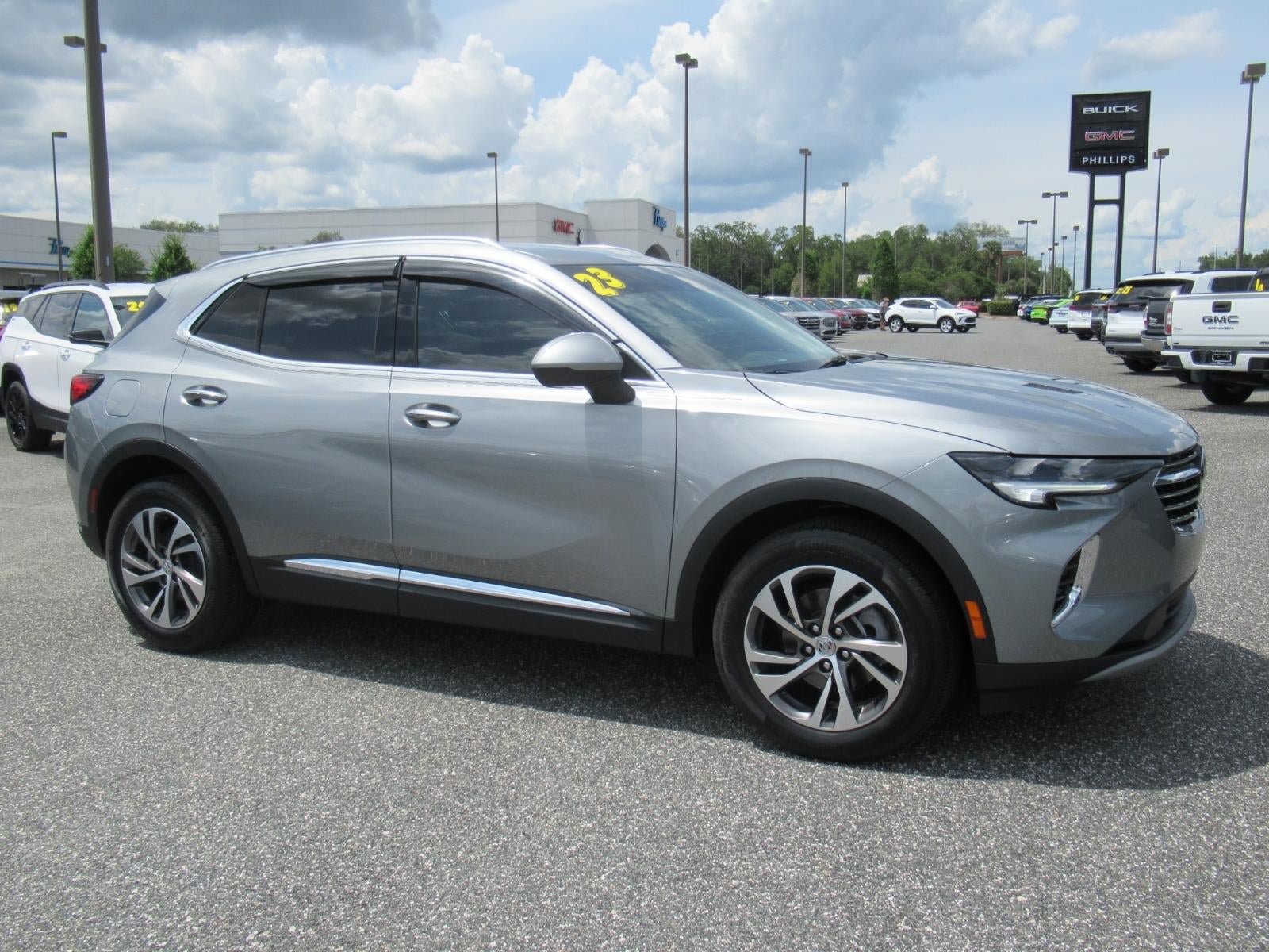 Used 2023 Buick Envision Essence AWD/4WD image 2