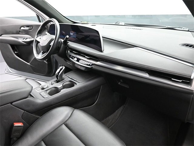 Used 2024 Cadillac XT4 Premium Luxury image 25
