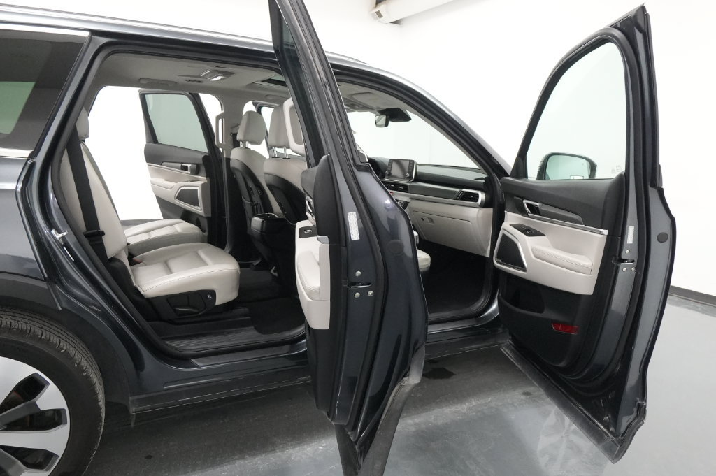 Used 2021 Kia Telluride S AWD/4WD image 29