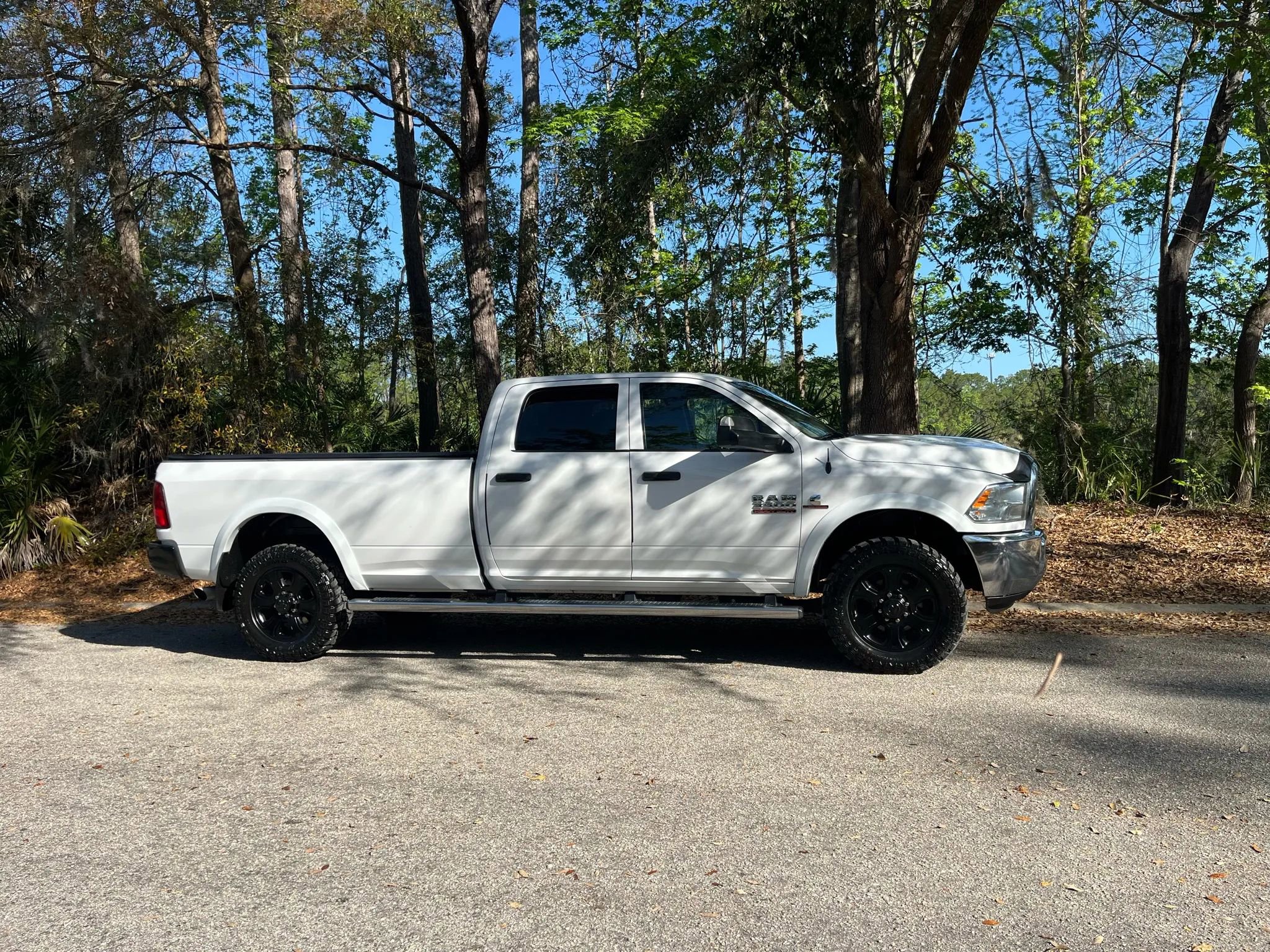 Used 2017 RAM 3500 Tradesman w/ Chrome Appearance Group image 7