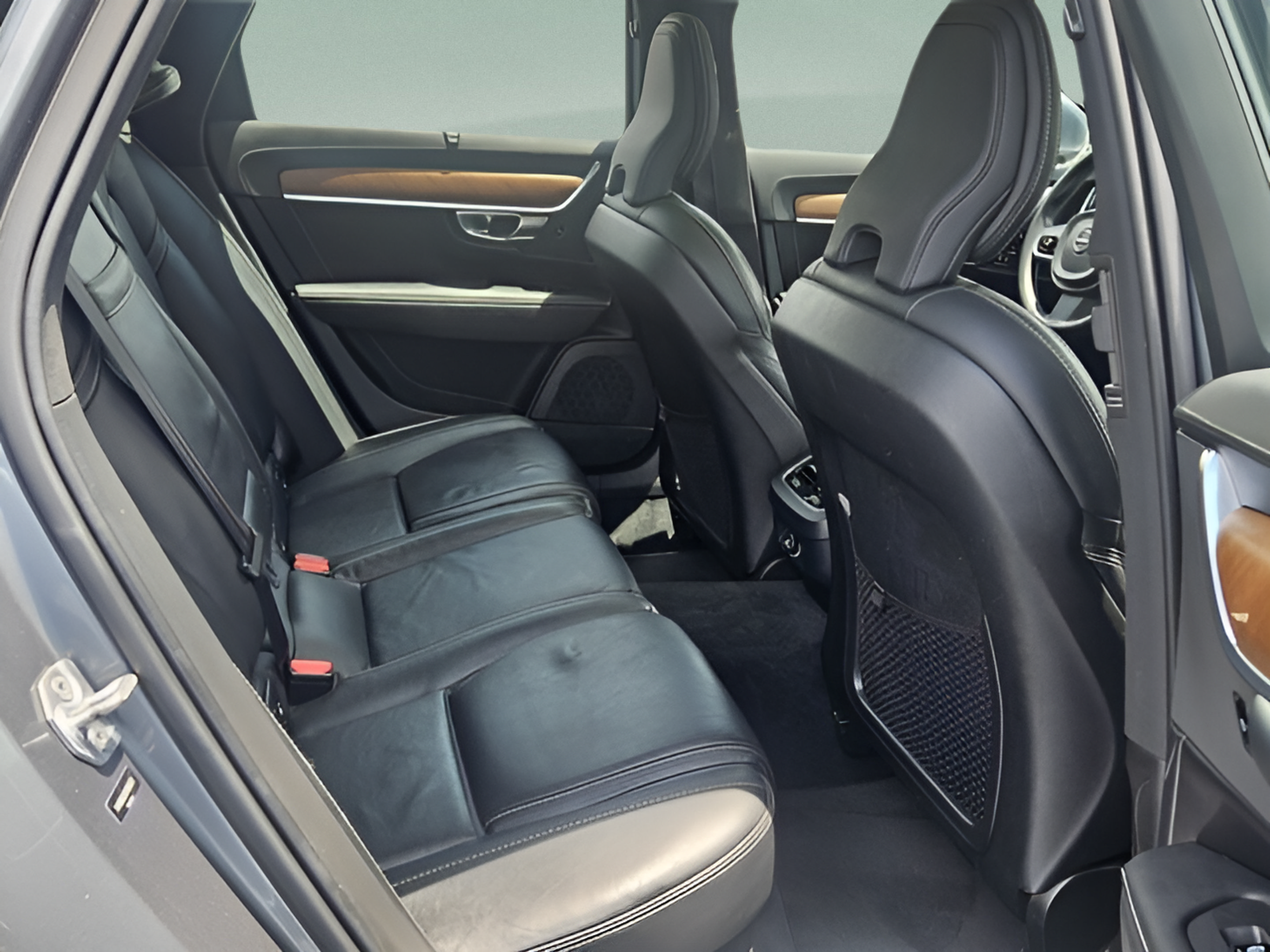 Used 2019 Volvo V90 T5 Inscription FWD image 15
