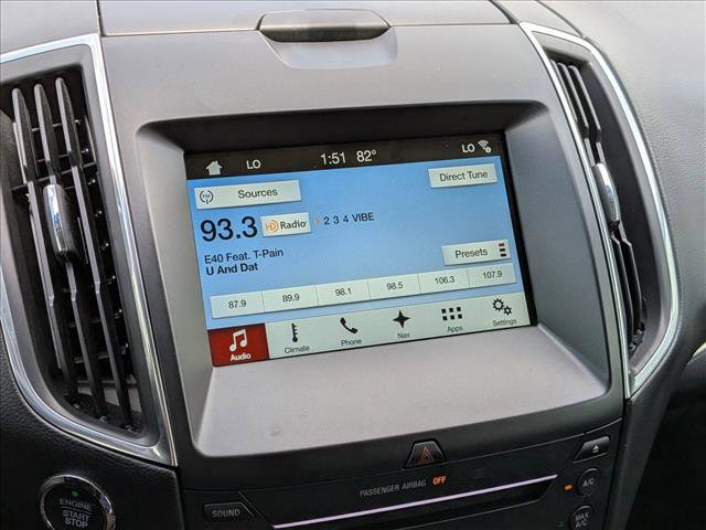 Used 2018 Ford Edge Titanium w/ Technology Package FWD image 12