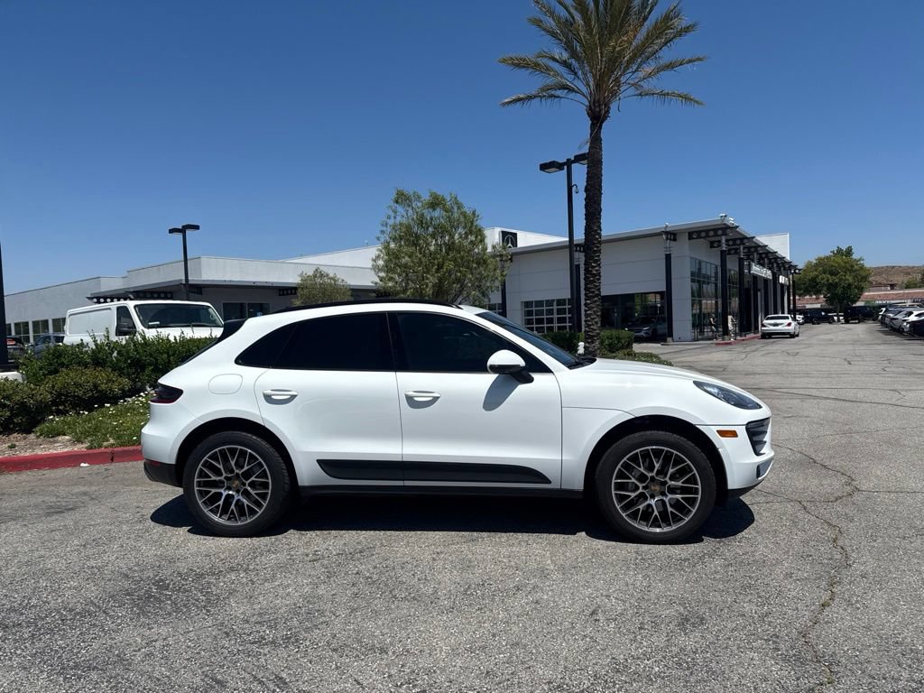 Used 2015 Porsche Macan S AWD/4WD image 4