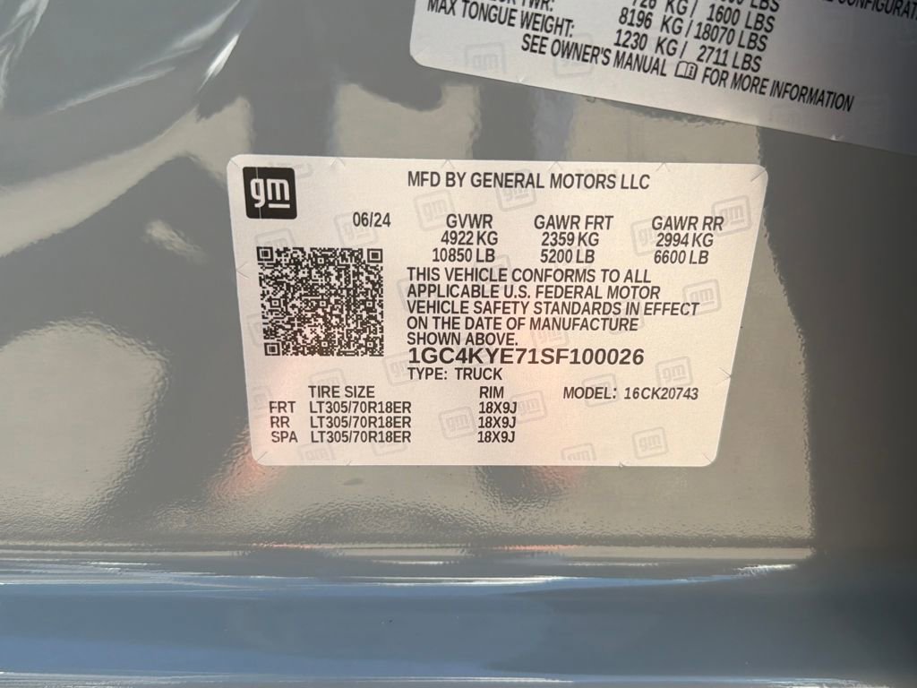 Used 2025 Chevrolet Silverado 2500 ZR2 w/ Technology Package image 27