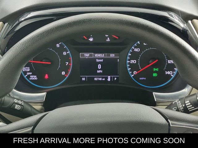 Used 2022 Chevrolet Traverse LS image 31