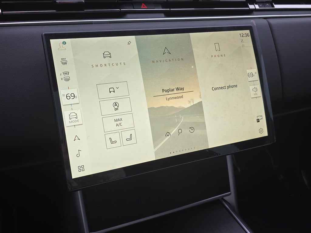 New 2025 Land Rover Range Rover SE AWD/4WD image 21