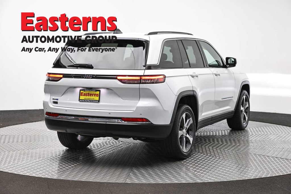 Used 2023 Jeep Grand Cherokee 4WD 4xe image 5