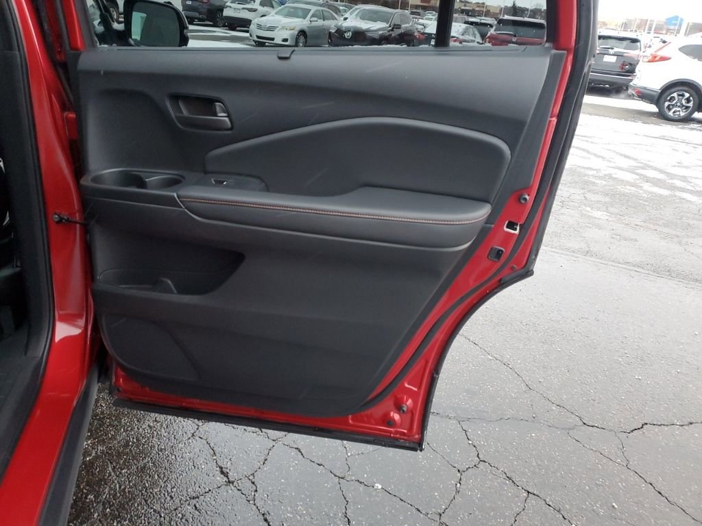 Certified 2023 Honda Passport TrailSport image 31