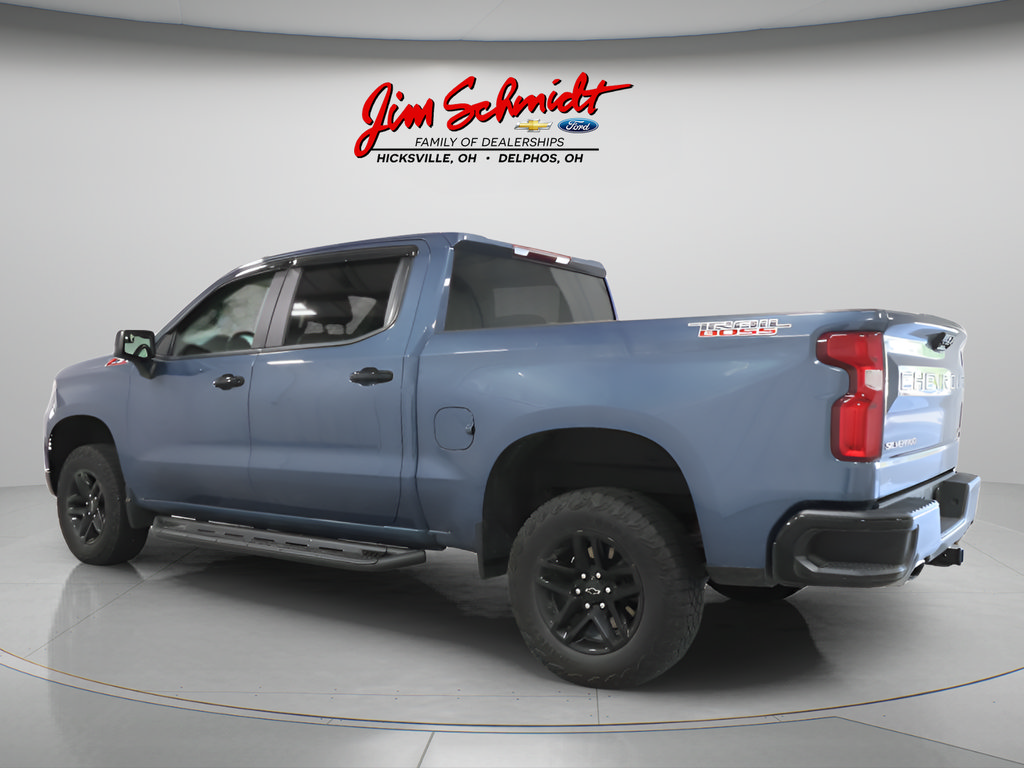 Used 2024 Chevrolet Silverado 1500 LT Trail Boss AWD/4WD image 3