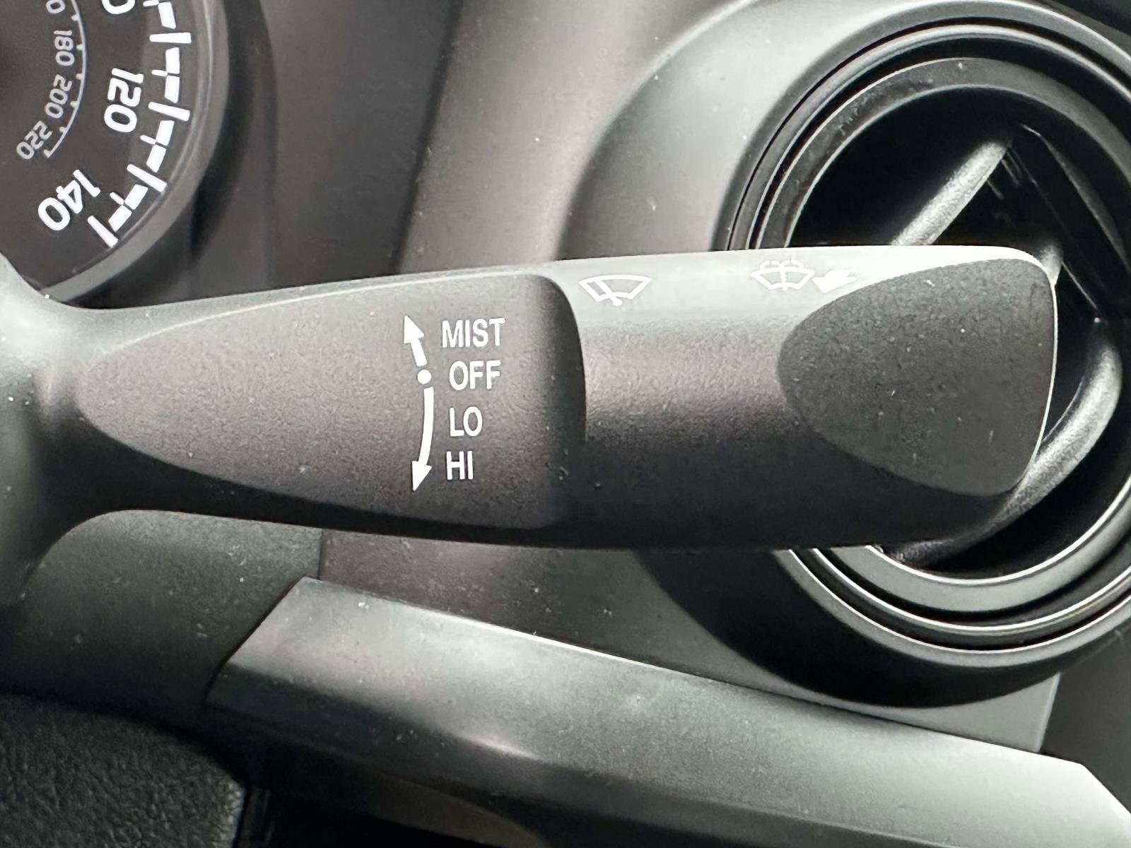 Used 2018 Toyota Tacoma SR image 11