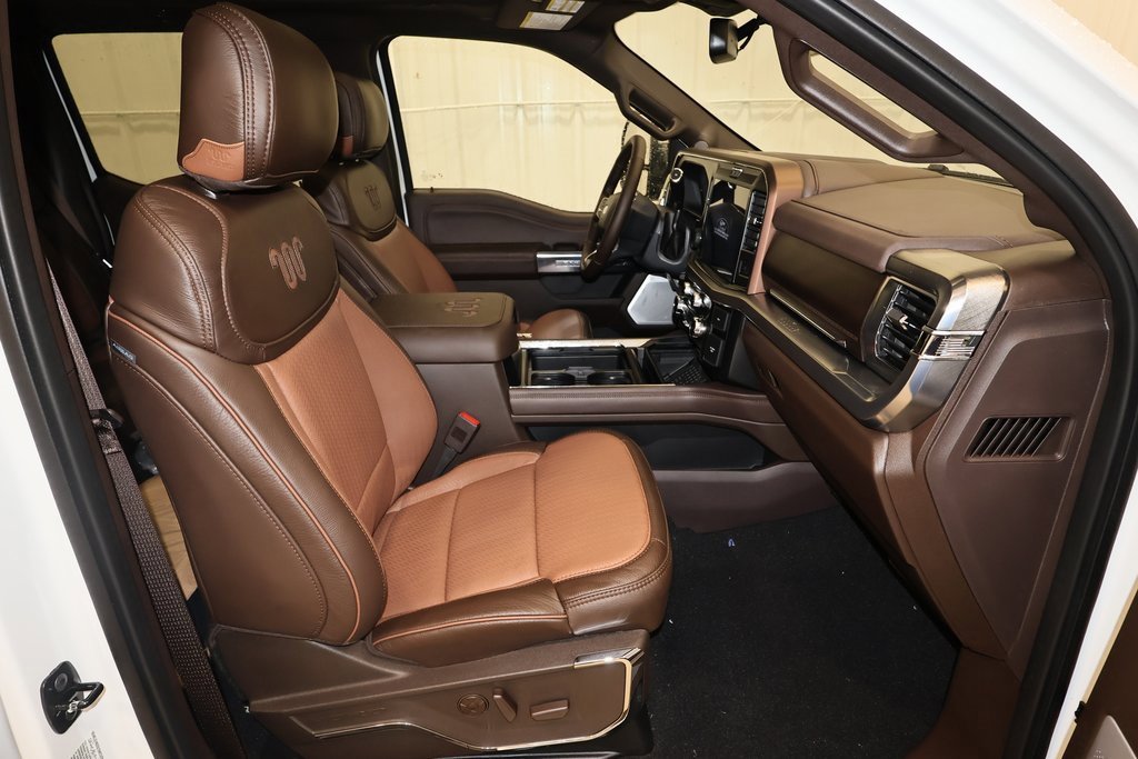 New 2025 Ford F350 King Ranch w/ Chrome Package image 17