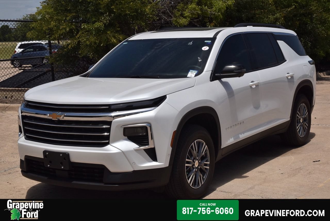 Used 2024 Chevrolet Traverse LT w/ Enhanced Driving Package