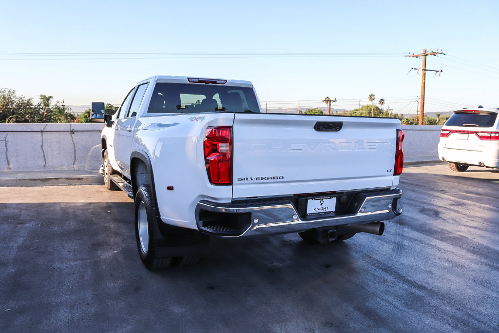 Used 2025 Chevrolet Silverado 3500 LT w/ Safety Package AWD/4WD image 7