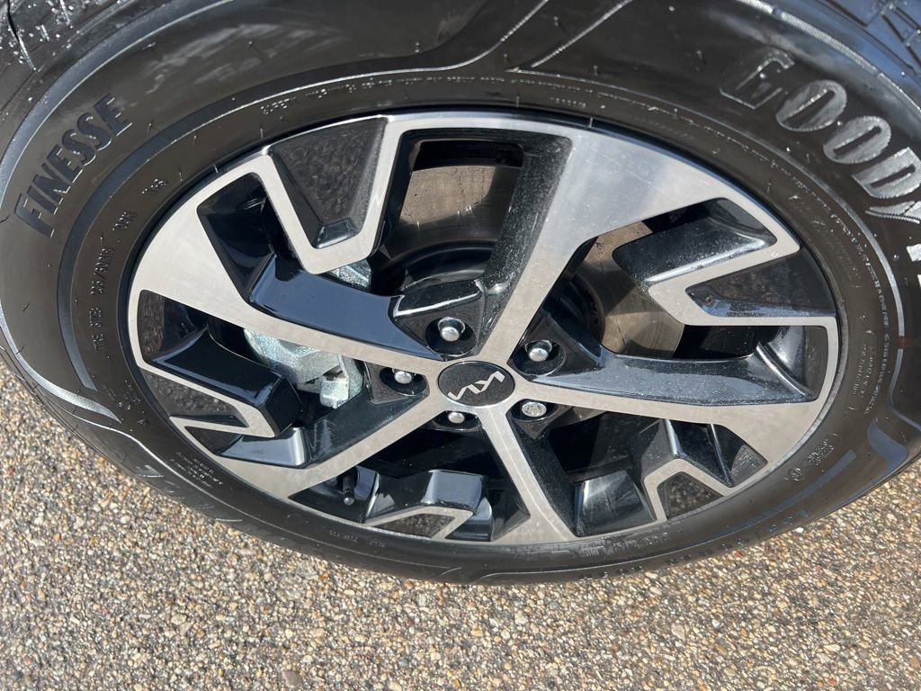 Certified 2025 Kia Sportage EX image 43