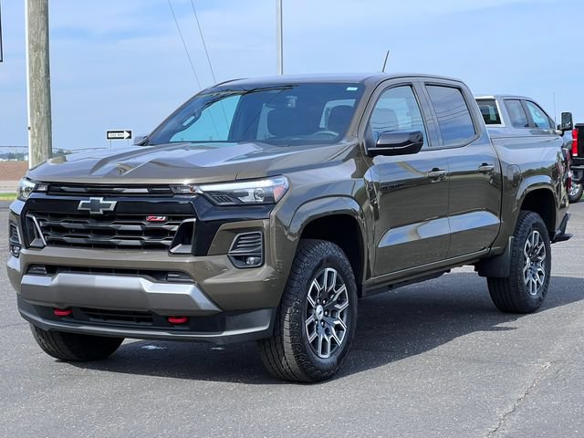 Used 2023 Chevrolet Colorado Z71 w/ Z71 Convenience Package 2 AWD/4WD image 38