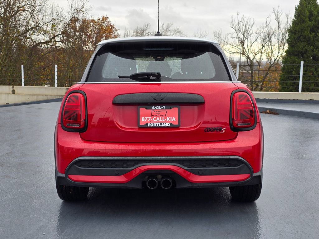 Used 2022 MINI Cooper S w/ Premium Package image 4