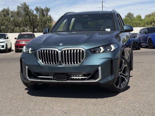 Used 2026 BMW X5 xDrive40i w/ Premium Package AWD/4WD image 3