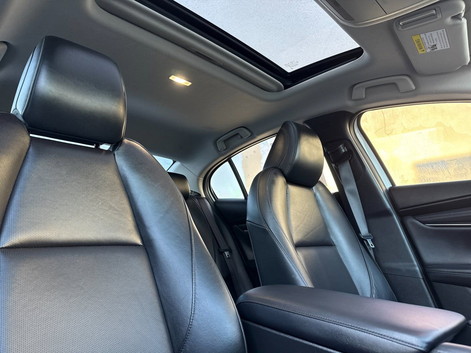 Used 2022 MAZDA MAZDA3 s image 16