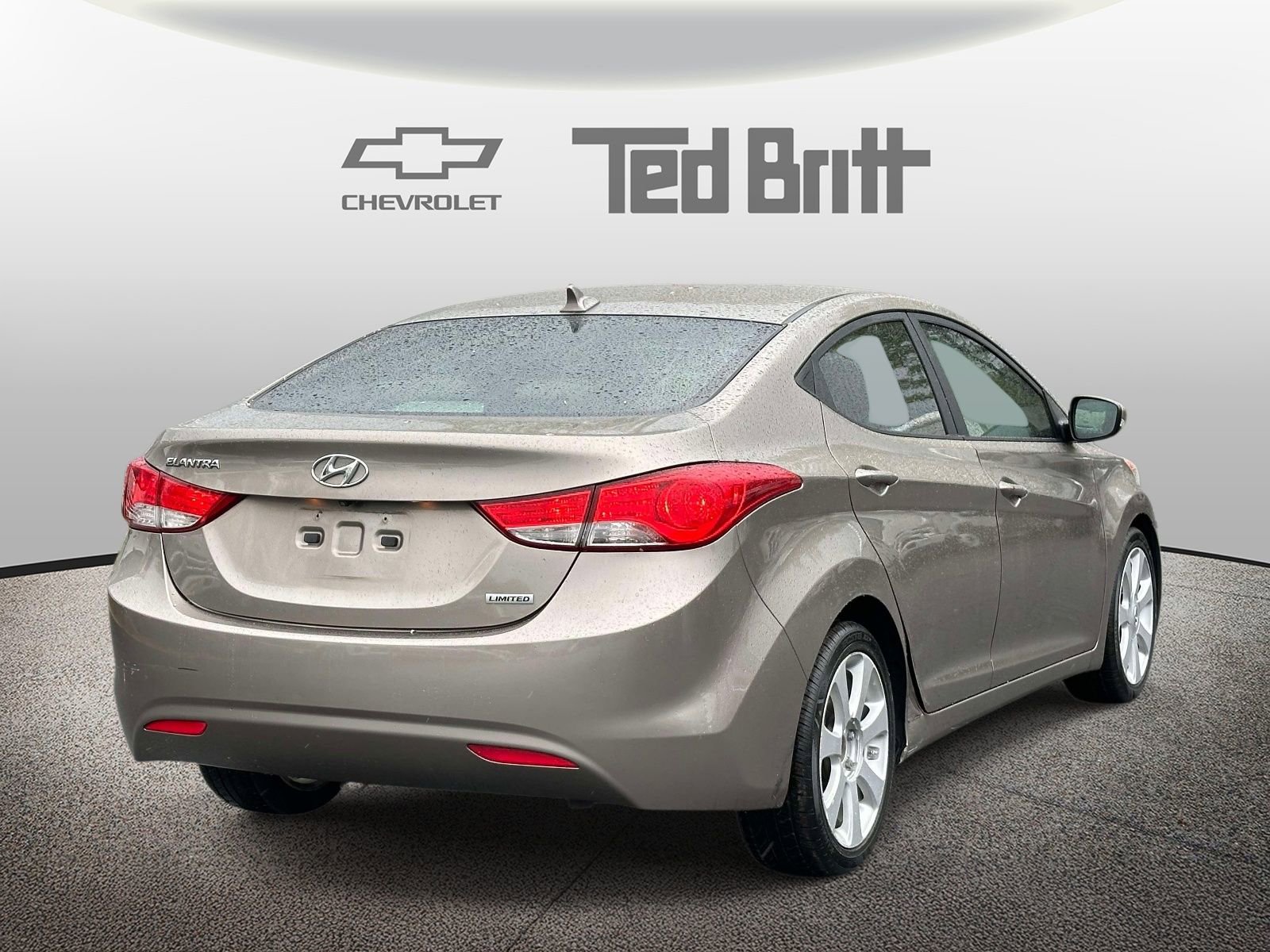 Used 2013 Hyundai Elantra Limited w/ Technology Pkg FWD image 4