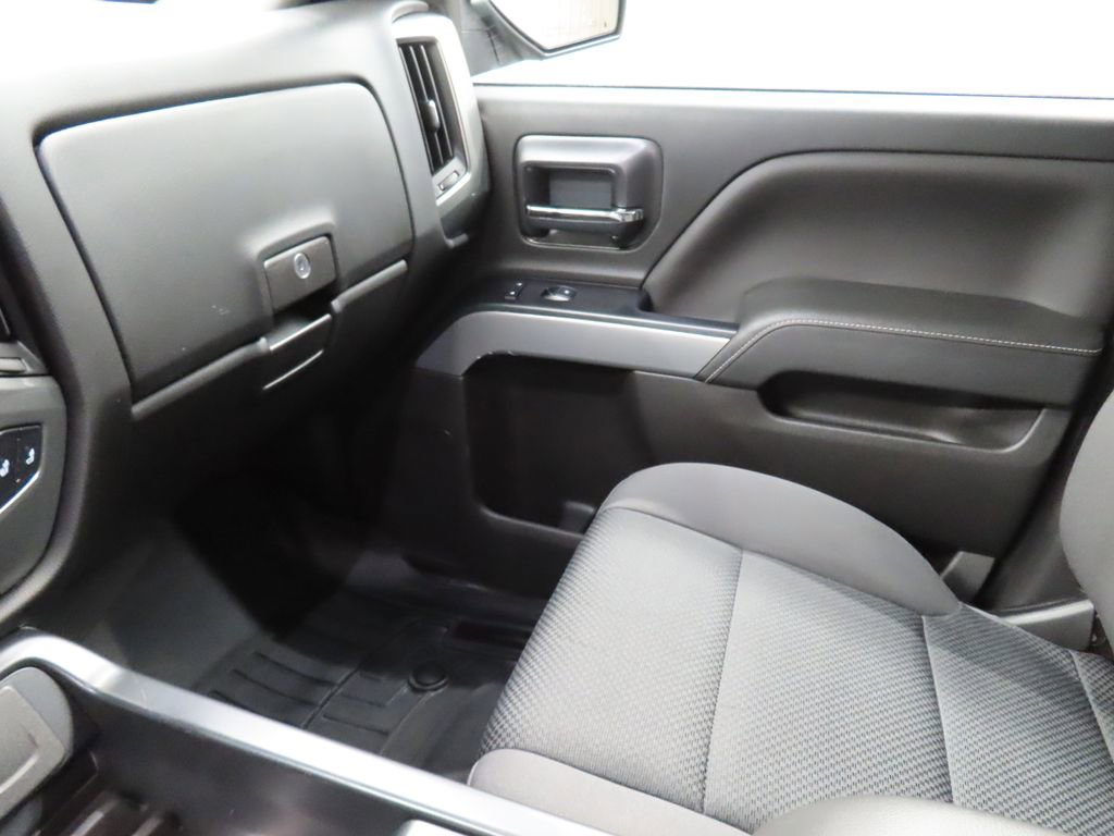 Used 2018 Chevrolet Silverado 1500 LT w/ All Star Edition image 18