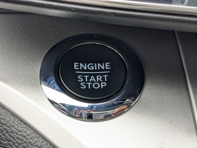 Used 2022 Ford Explorer XLT w/ Equipment Group 202A image 36