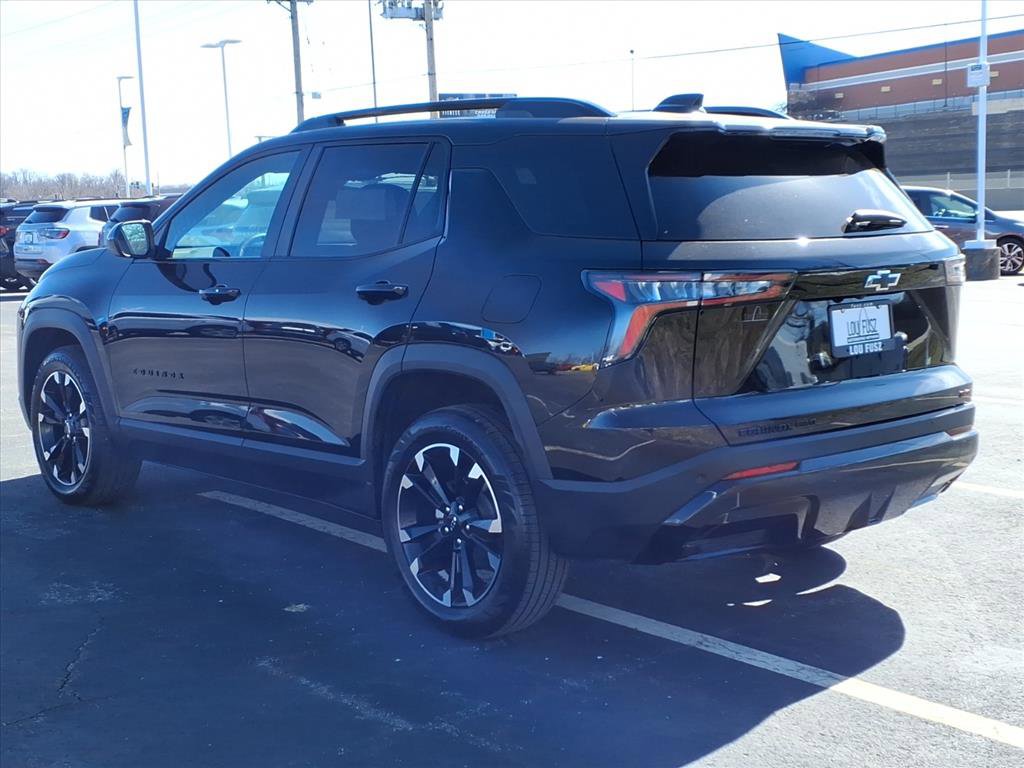 Used 2025 Chevrolet Equinox RS w/ Convenience Package III image 5