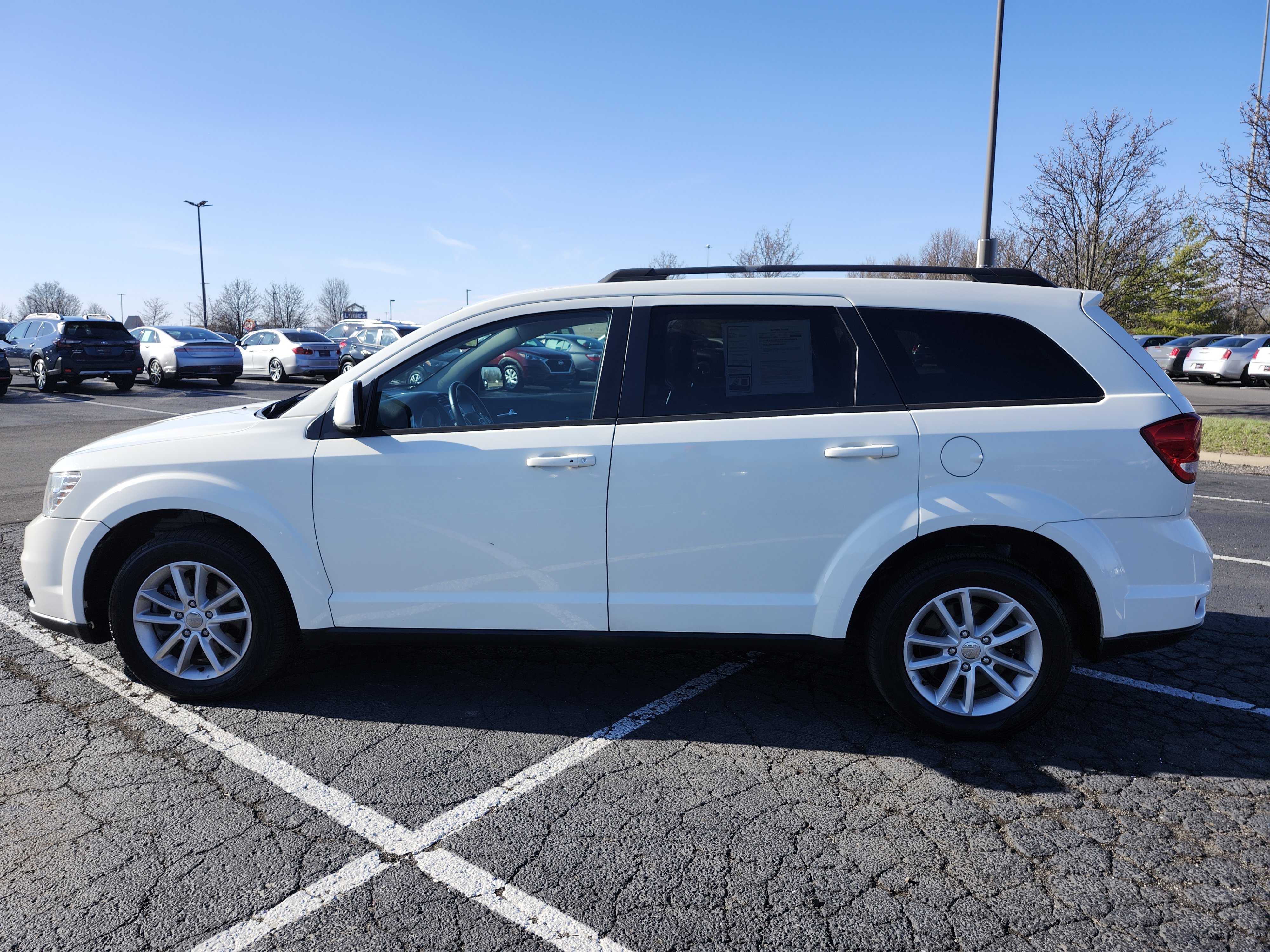 Used 2017 Dodge Journey SXT w/ Comfort/Convenience Group image 12