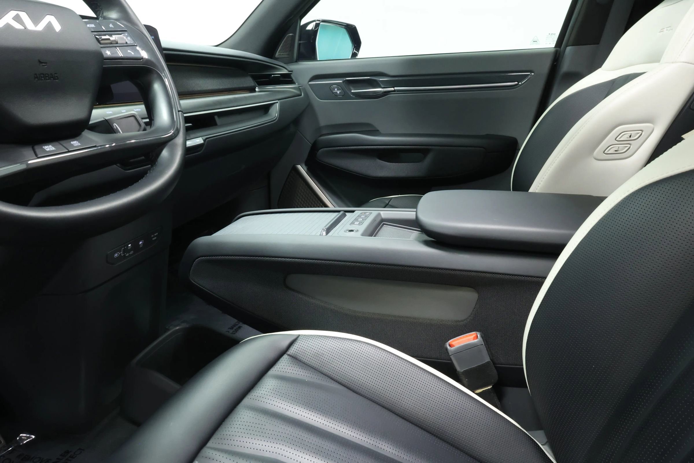 Used 2024 Kia EV9 GT-Line image 51