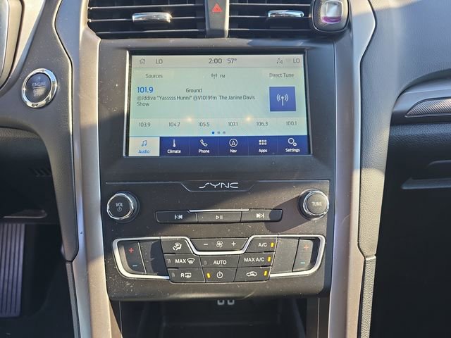 Used 2020 Ford Fusion SE image 10