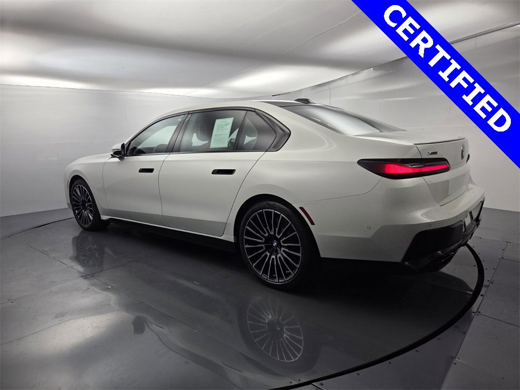 Certified 2025 BMW 760i xDrive image 12