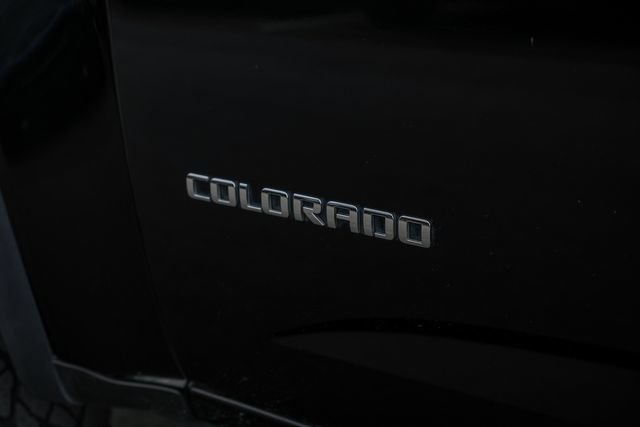 Used 2018 Chevrolet Colorado ZR2 w/ ZR2 Midnight Special Edition AWD/4WD image 19