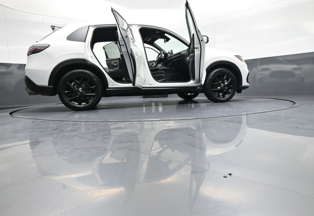 Certified 2024 Honda HR-V Sport image 46