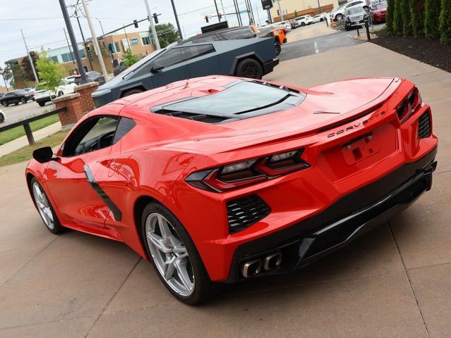 Certified 2025 Chevrolet Corvette Stingray Coupe w/ 1LT RWD image 4