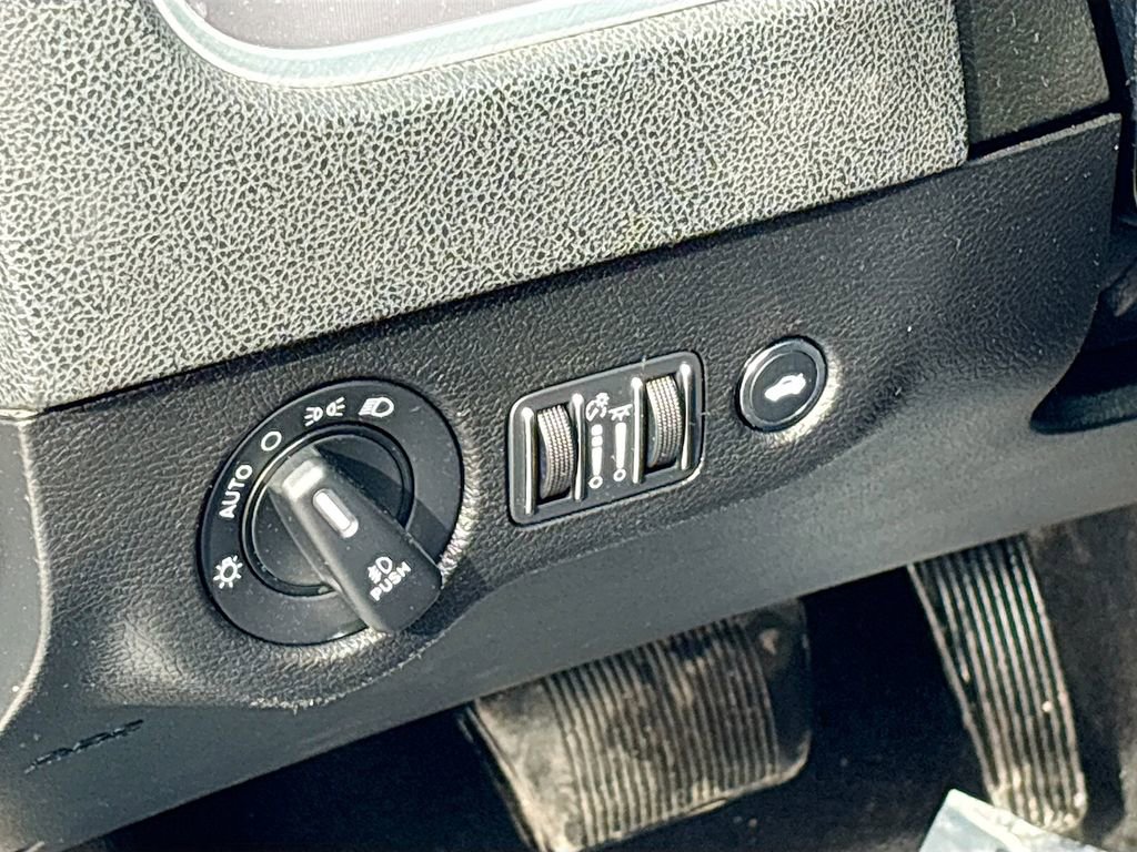 Used 2022 Dodge Charger GT w/ Plus Group image 10