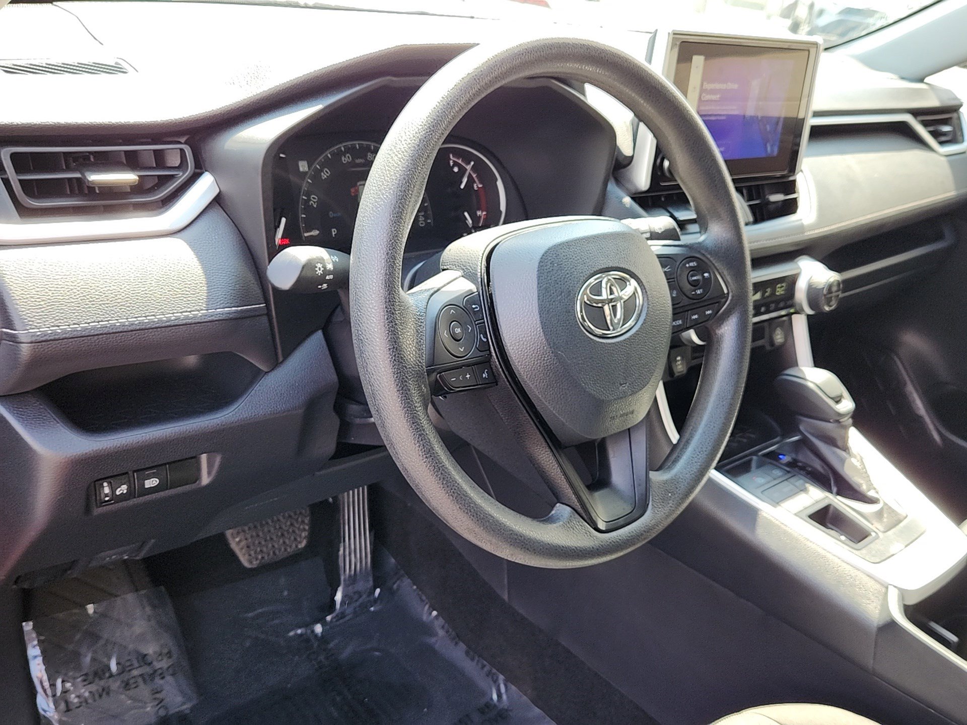 Certified 2025 Toyota RAV4 XLE AWD/4WD image 11