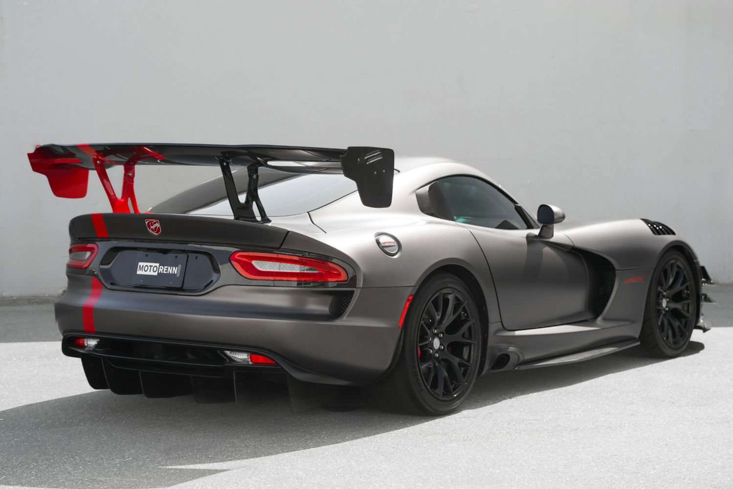 Used 2016 Dodge Viper GTC w/ ACR Package RWD image 3