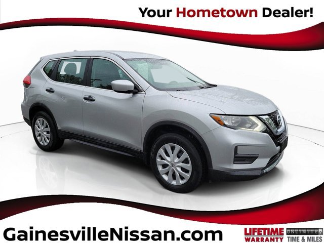 Used 2017 Nissan Rogue S image 1