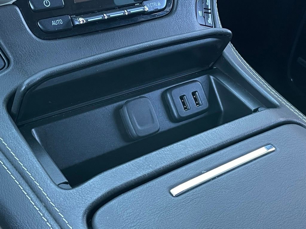 Used 2020 GMC Yukon Denali image 20